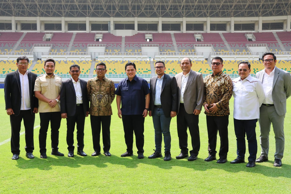 Gubernur Banten Andra Soni dan Ketua Umum PSSI Erick Thohir Tinjau Stadion Internasional Banten