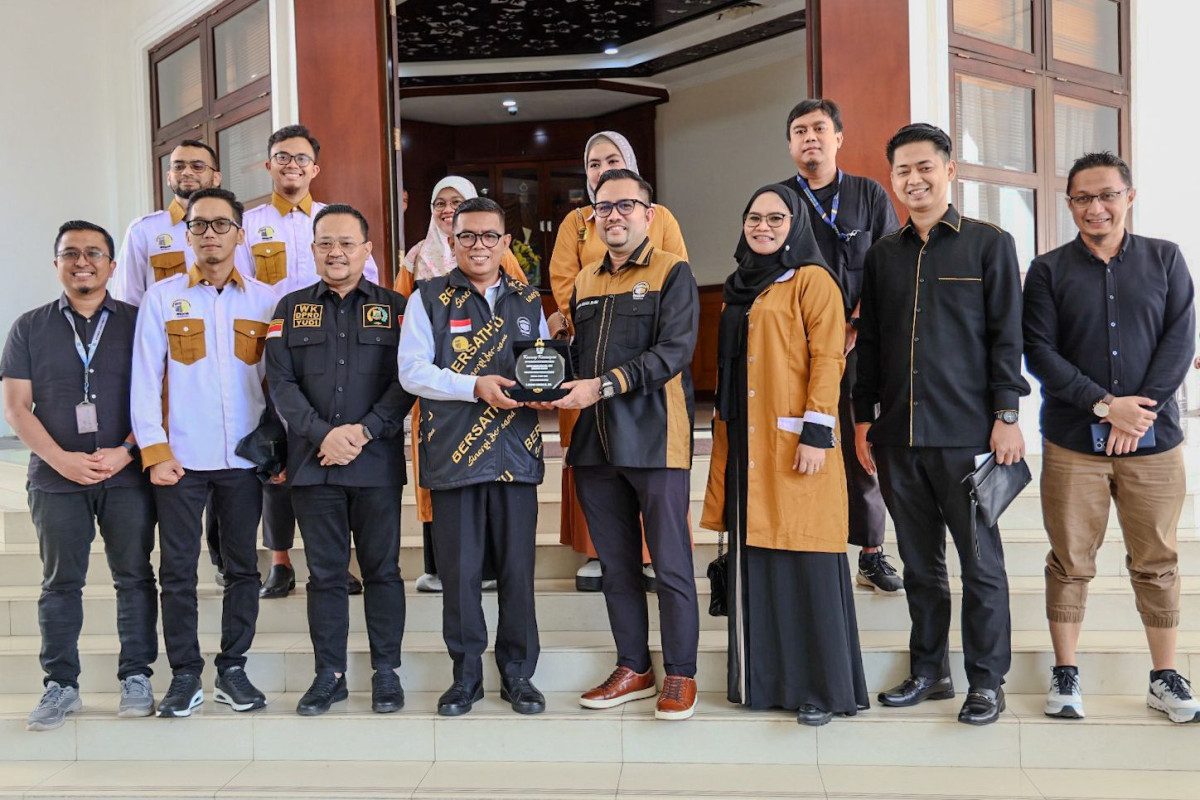 Gubernur Andra Soni ke Travel Haji-Umroh: Lindungi Jemaah dari Penipuan