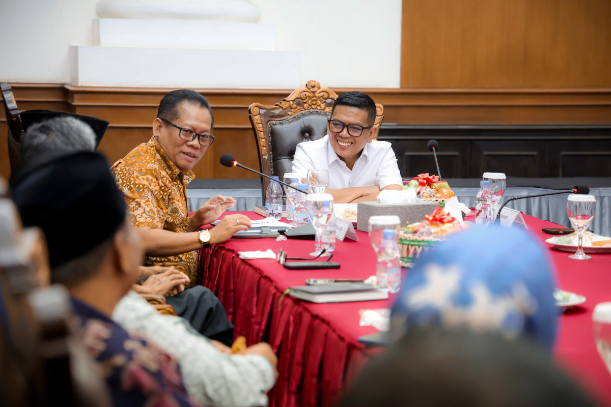 Diskusi Bersama LKS Tripartit, Gubernur Banten Andra Soni : Sinergi Jaga Iklim Usaha