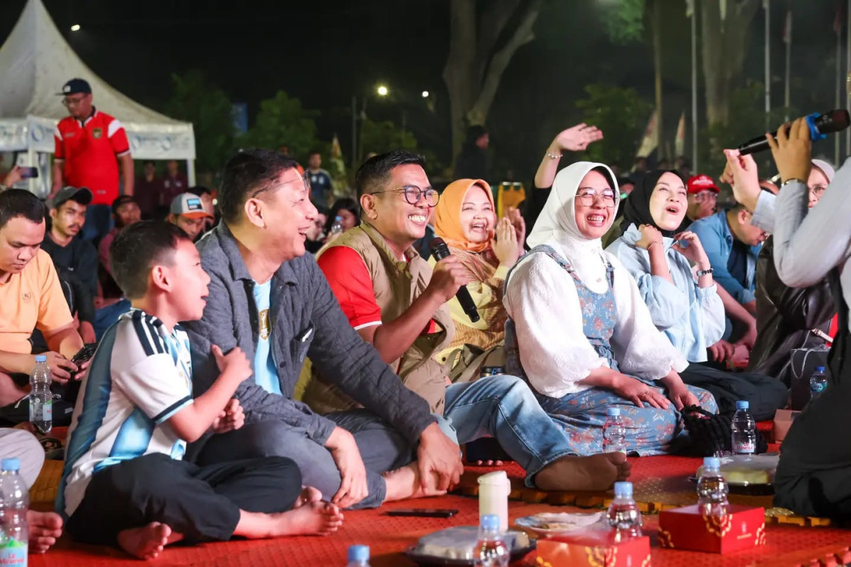 Gubernur Andra Soni Gelar Nobar Final Piala Dunia 2026, Ajak Warga Bangun Banten Lewat Kebersamaan