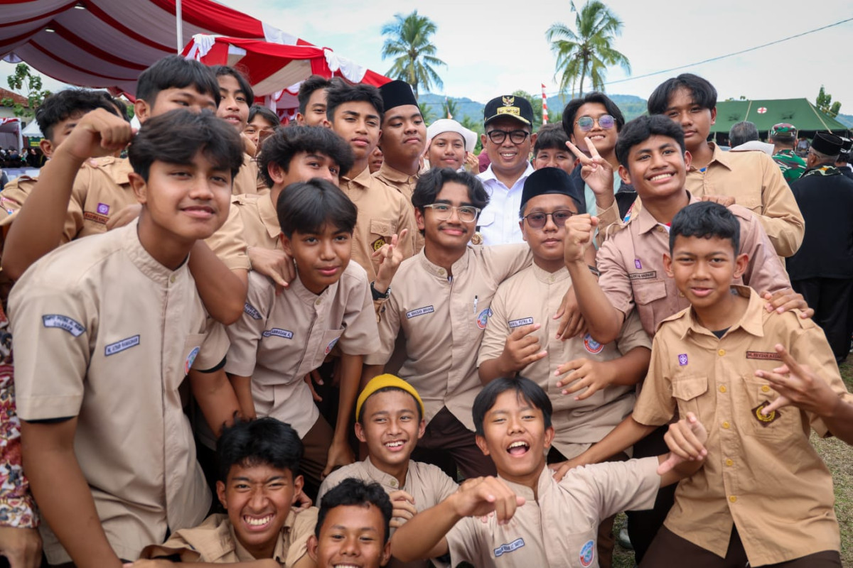Hadiri Penutupan TMMD Ke-125, Gubernur Banten Andra Soni : Mendukung Pertumbuhan Ekonomi Desa